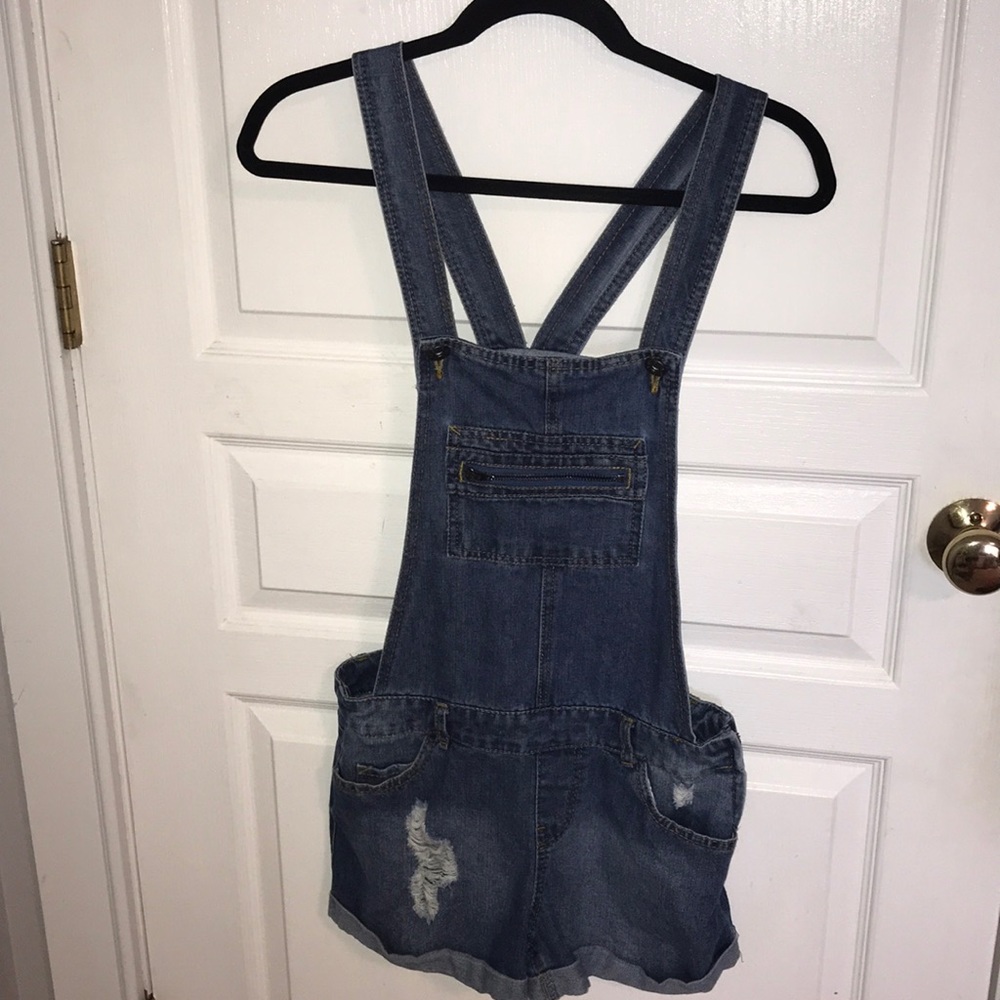 Short overalls